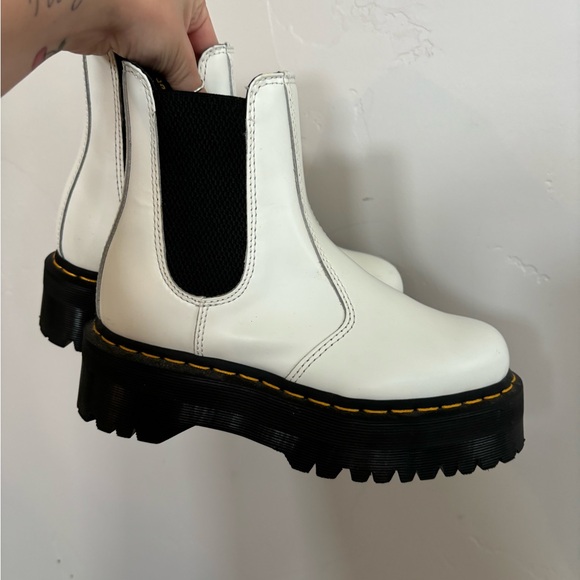 Doc Martin boots (worn once) great condition real leather - Picture 2 of 3